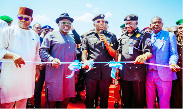 Delta State Governor, Rt. Hon. (Elder) Sheriff Oborevwori (2nd left); his Deputy, Sir Monday Onyeme (left); Inspector-General of Police, Kayode Egbetokun (3rd left); Delta State Commissioner of Police, Olufemi Abaniwonda (2nd right), and others, during the unveiling of 31 Hilux patrol vans donated by Delta State Government to the police and other security agencies, yesterday, at Government House, Asaba. PIX: SAMUEL JIBUNOR